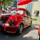 Continuando la nostra passeggiata facciamo la conoscenza del 68enne ruvese Giuseppe, che ha trasformato la sua 500 in �Saetta McQueen�, la celebre auto del film di animazione �Cars�. Il frontale � stato modificato applicando un parasole con gli occhi di Saetta e lunghe ciglia sui fari anteriori